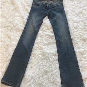 SALE‼️ Guess Jeans